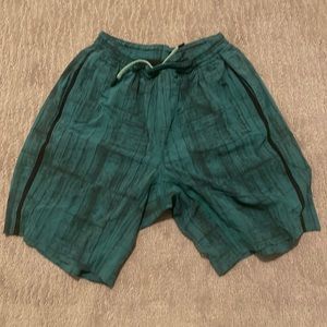 Green lululemon pacebreaker 9” shorts